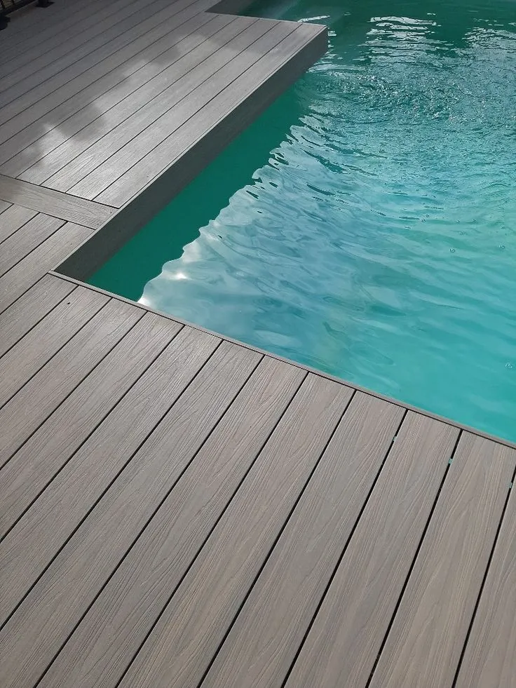 Deck Smoke